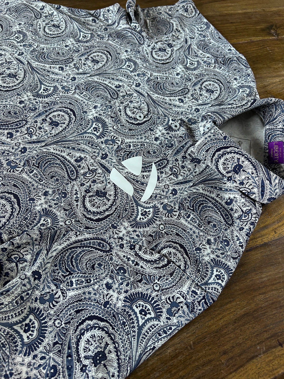 modern taylormade polo (M - smaller fitting)